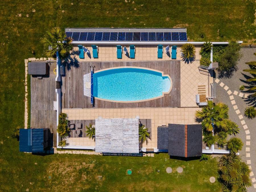 Vue aérienne de la piscine de l'Aubergerie